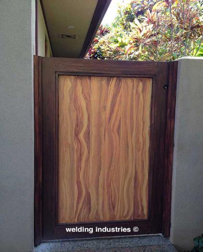 waiholo side door
