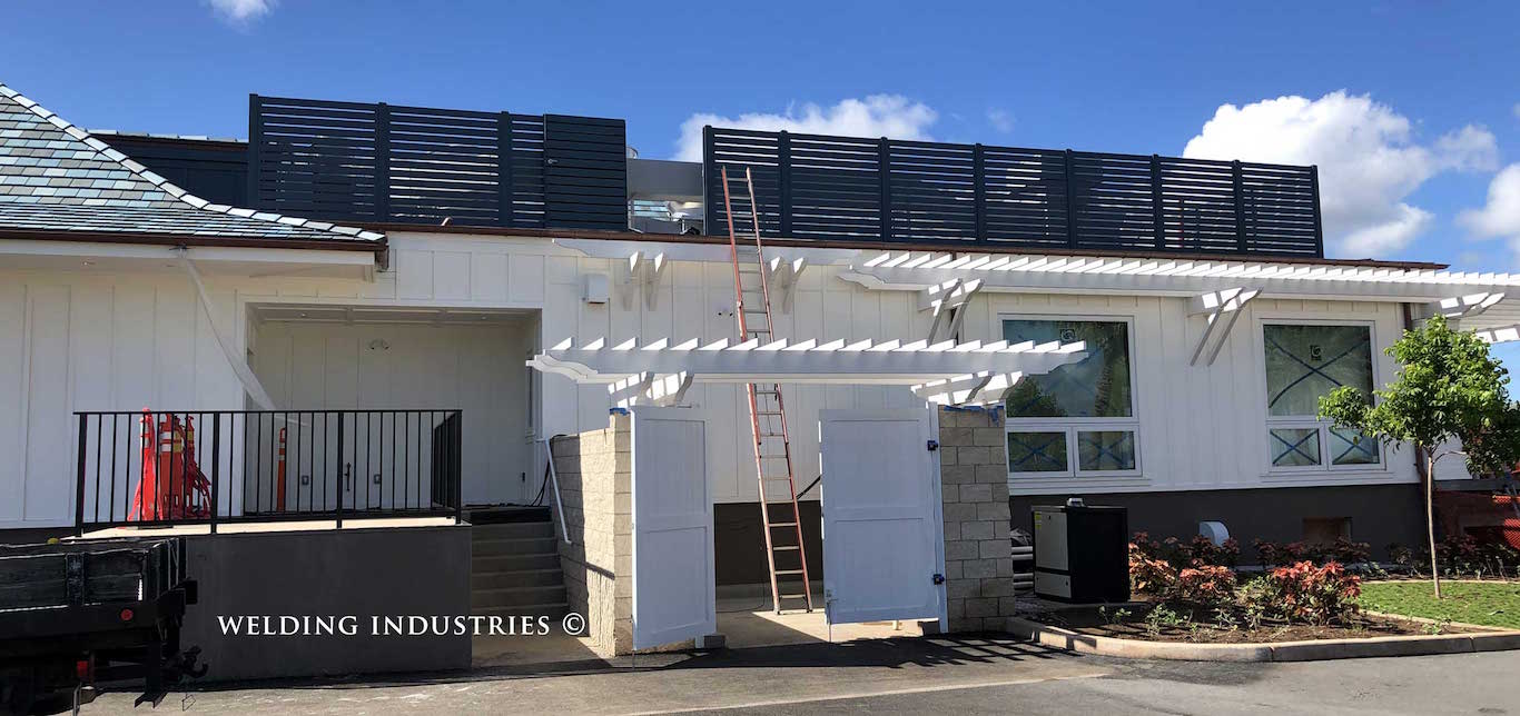 Hoakalei country club roof fence