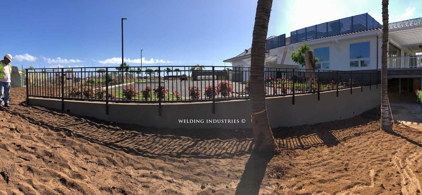 Hoakalei Country club wall fence